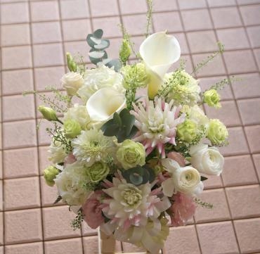 おしゃれな白系の色合い｜「フローラント」　（静岡県三島市の花キューピット加盟店 花屋）のブログ
