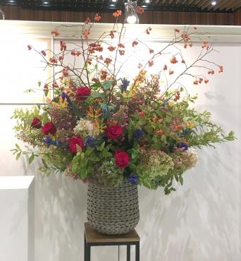 秋の展示会のお花を活けました。｜「フローラント」　（静岡県三島市の花キューピット加盟店 花屋）のブログ