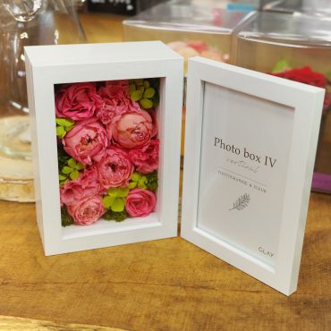 プロポーズの花を永遠に ― フォトフレームに込めた想い|「フローラント」　（静岡県三島市の花屋）のブログ