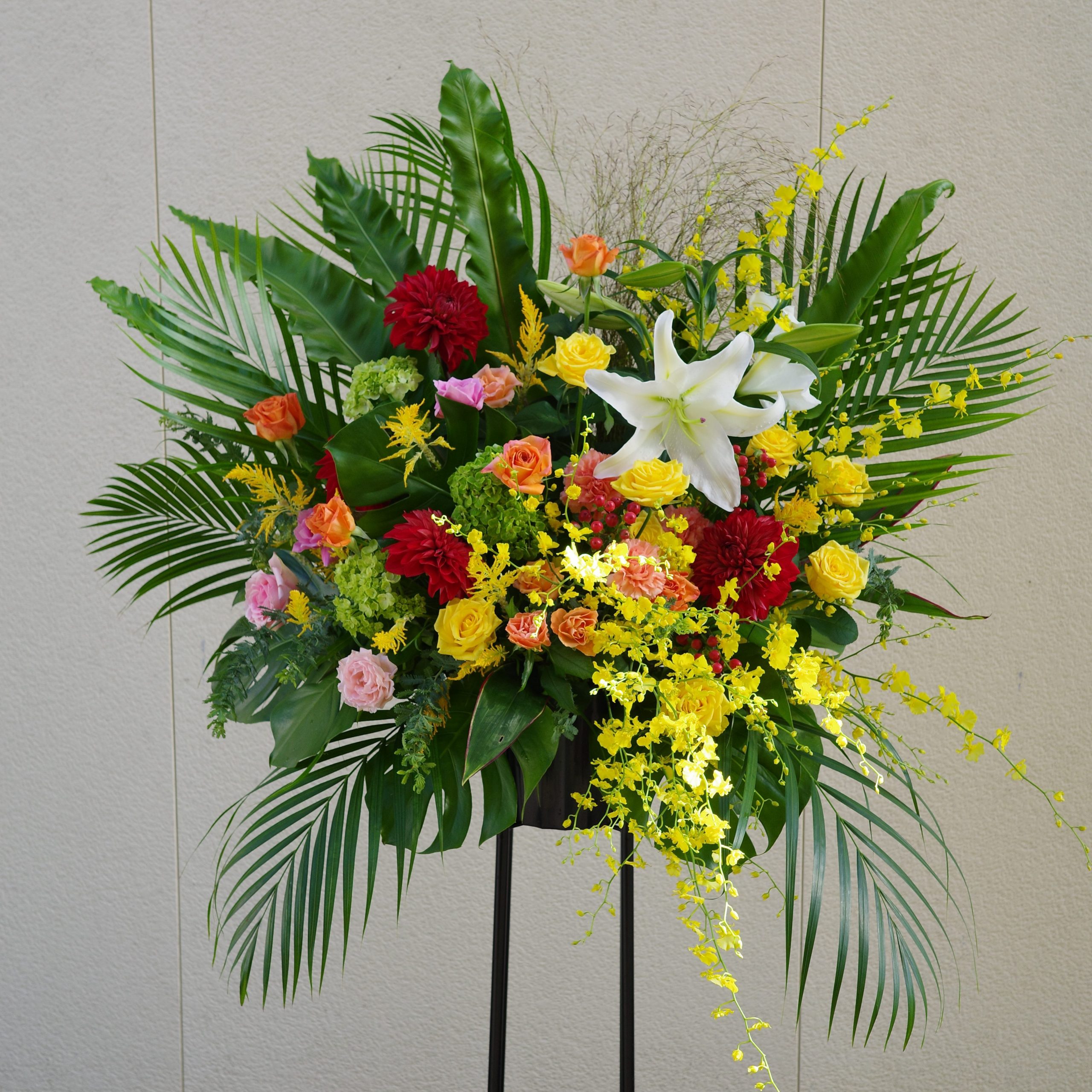 🌿季節を彩る華やかなスタンド花 – オープン・周年祝いにおすすめ！｜「フローラント」　（静岡県三島市の花キューピット加盟店 花屋）のブログ