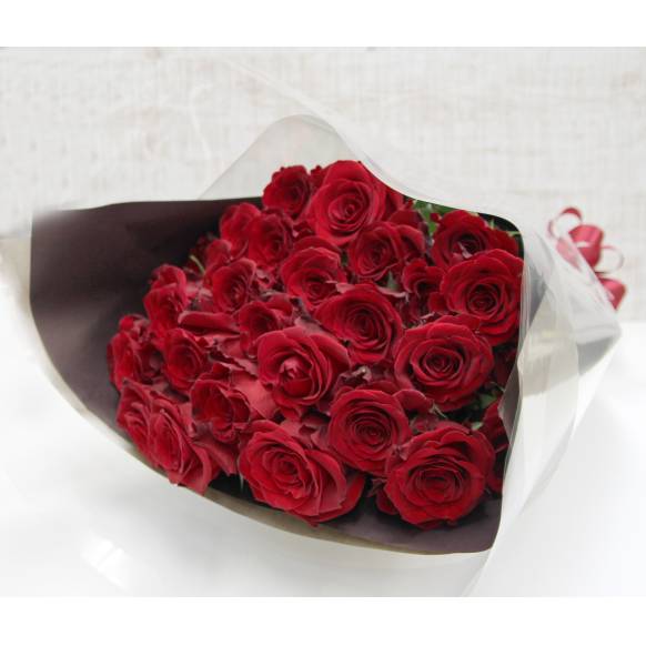 一度は貰いたい大輪赤バラ30本の花束