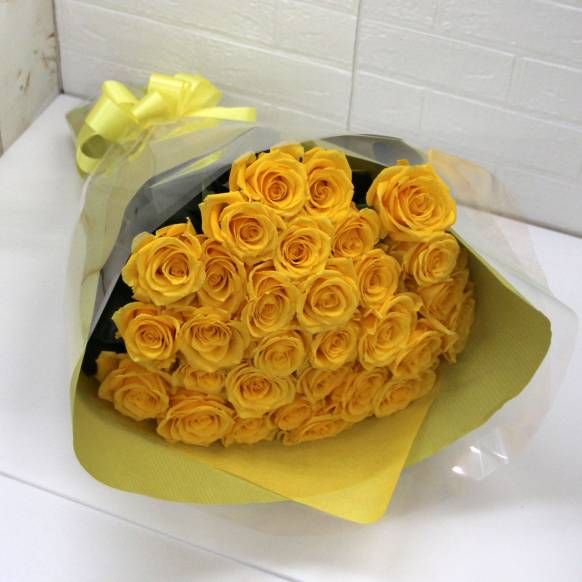 花キューピット加盟店 店舗名：フローラント
フラワーギフト商品番号：900104
商品名：幸せの黄色いバラ３０本の花束