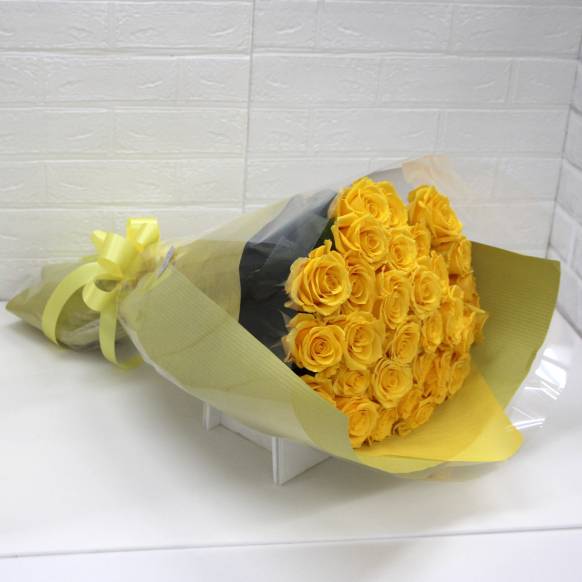 幸せの黄色いバラ３０本の花束