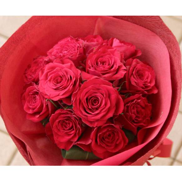 ★そのまま飾れるマジカルブーケ★１２本赤バラの花束